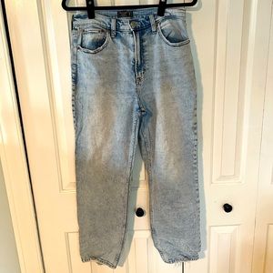 Abercrombie & Fitch Ultra High Rise Straight Jeans size 30/10 Long